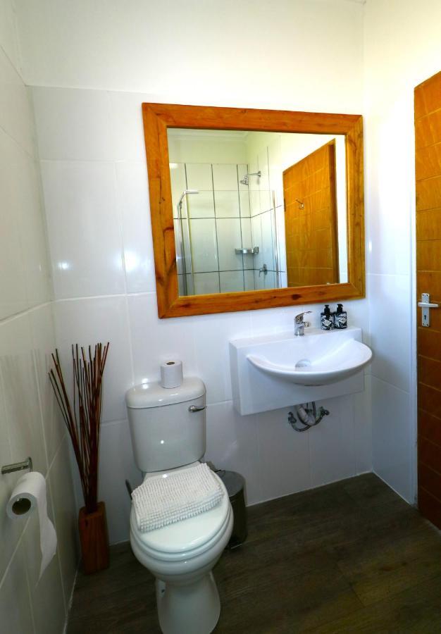 Tiende Laan Bed & Breakfast And Self-Catering Walvis Bay Esterno foto
