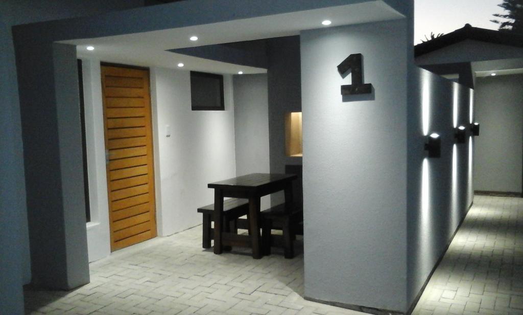 Tiende Laan Bed & Breakfast And Self-Catering Walvis Bay Camera foto