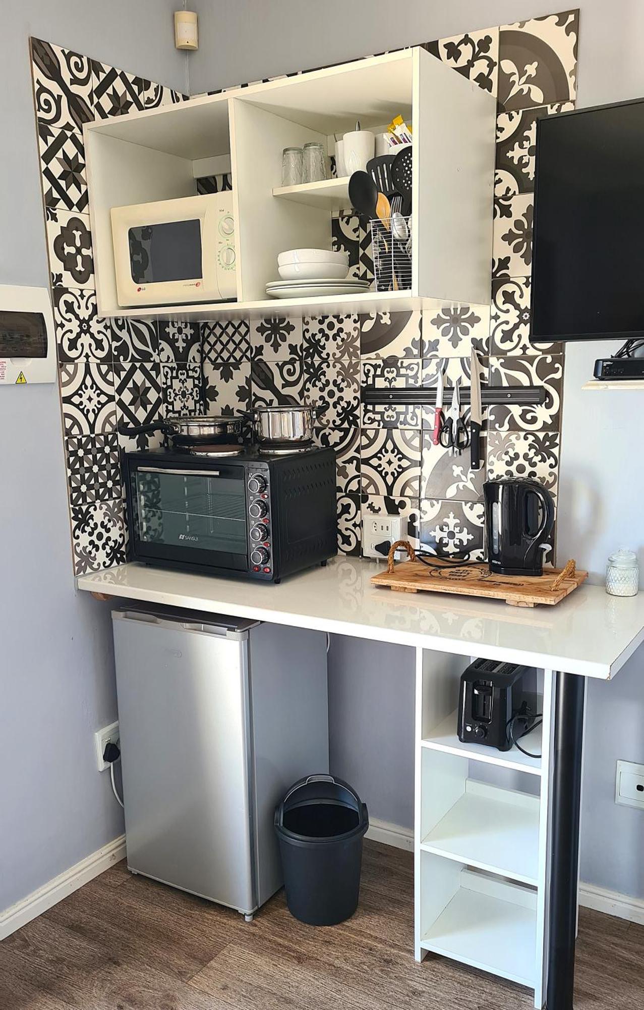 Tiende Laan Bed & Breakfast And Self-Catering Walvis Bay Esterno foto